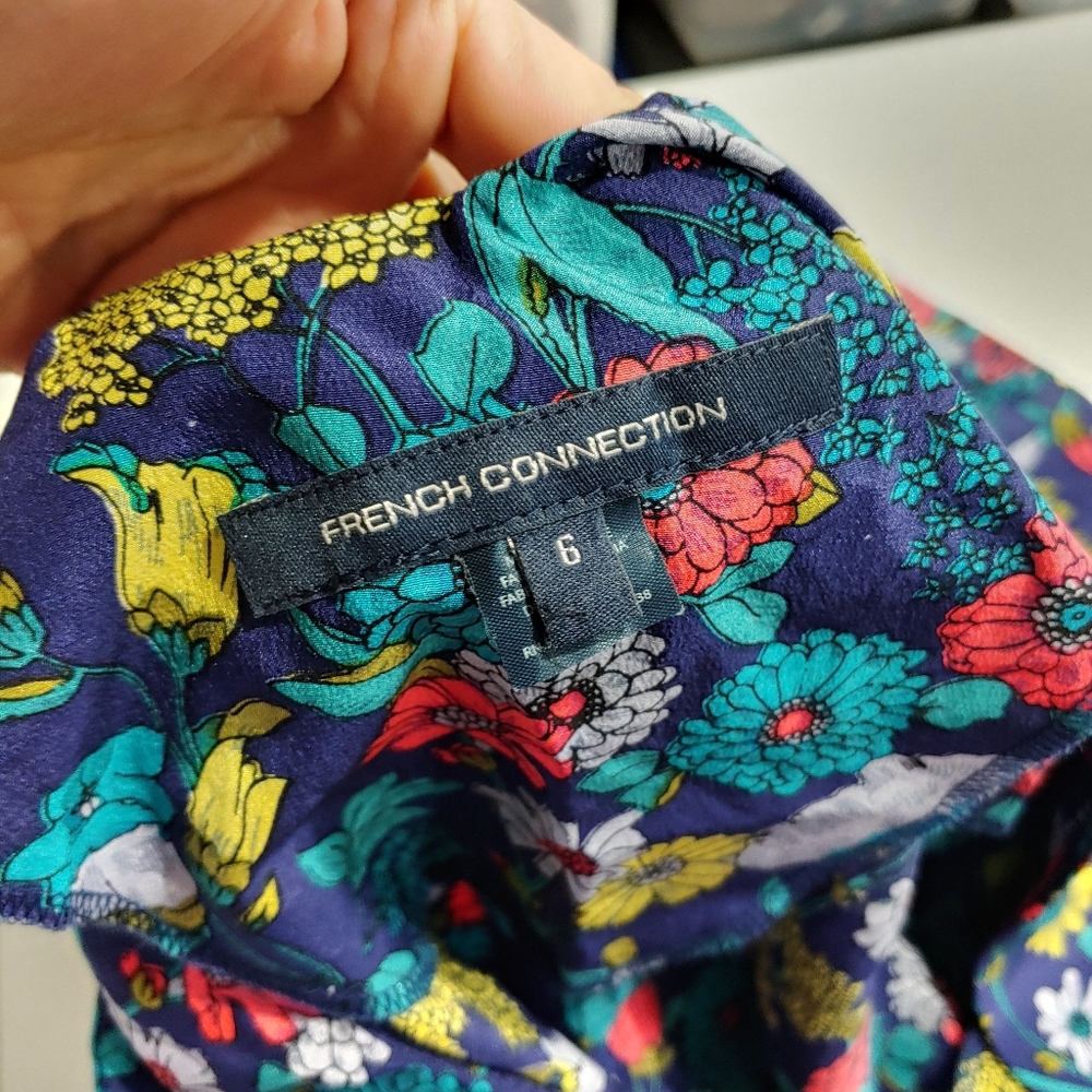 FRENCH CONNECTION FLORAL SILK PULLOVER DRESS (655) - Picture 11 of 15